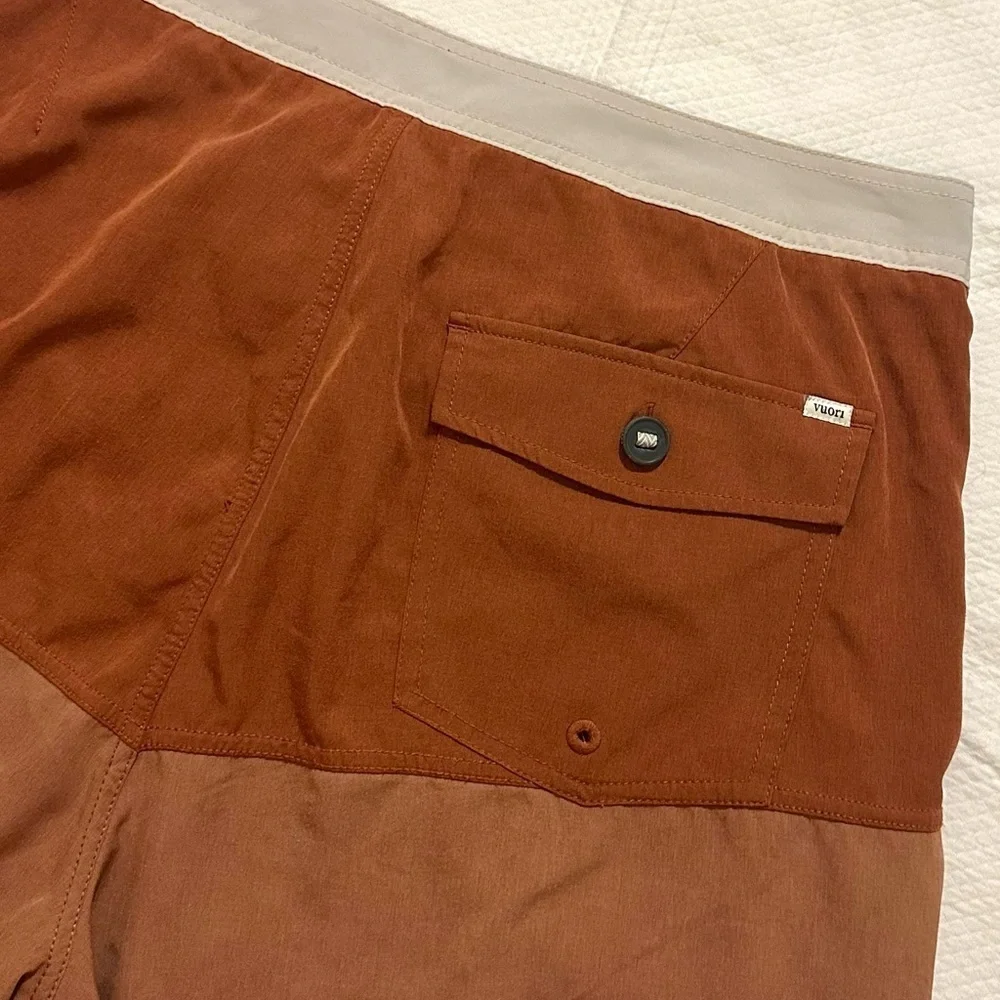 Vuori Men’s Cruise Boardshort - Orange Color-block SZ 34